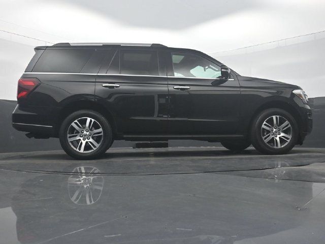 Used 2024 Ford Expedition Limited AWD/4WD image 34