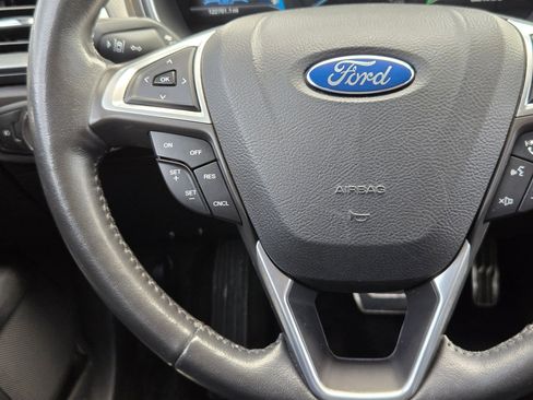 Used 2015 Ford Fusion Titanium image 16