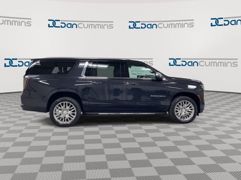 New 2026 Chevrolet Suburban Premier AWD/4WD image 9