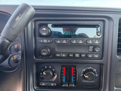 Used 2004 Chevrolet Silverado 1500 4x4 Regular Cab image 15