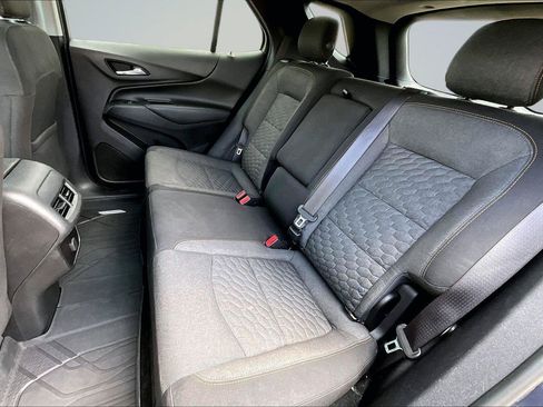 Used 2018 Chevrolet Equinox LT FWD image 27