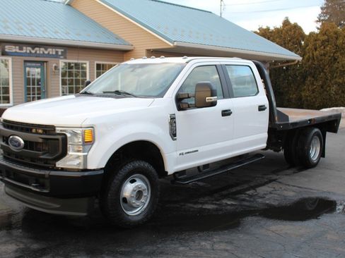 Used 2022 Ford F350 XL w/ Power Equipment Group image 1