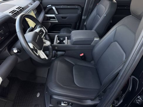 Used 2023 Land Rover Defender 130 X-Dynamic SE AWD/4WD image 15