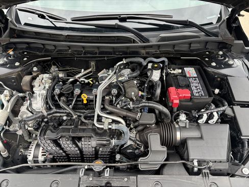 Used 2025 Nissan Altima 2.5 SV image 32