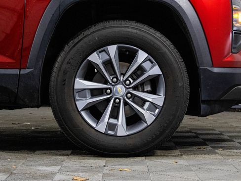 Used 2025 Chevrolet Equinox LT image 39