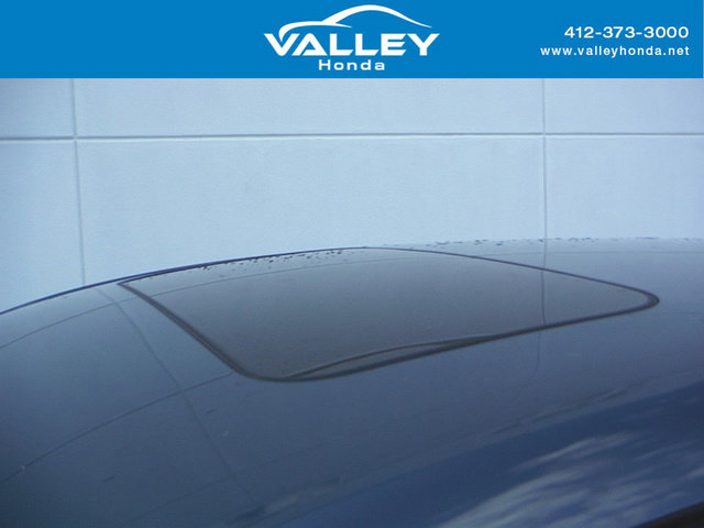 Certified 2024 Honda HR-V EX-L image 3