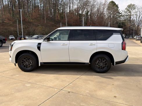 New 2026 Nissan Armada SV image 7