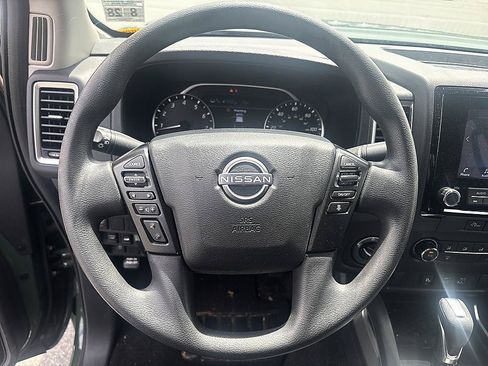 Certified 2023 Nissan Frontier SV w/ Technology Package AWD/4WD image 17
