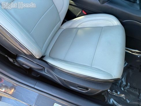 Used 2024 Ford Mustang Premium image 31