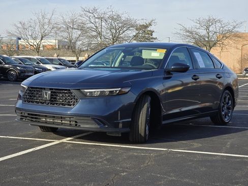 Certified 2023 Honda Accord EX image 14