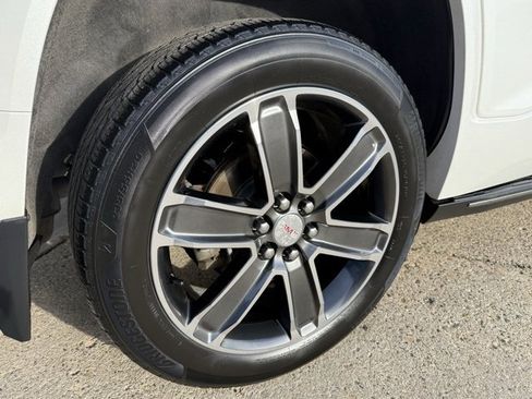 Used 2018 GMC Acadia Denali image 11