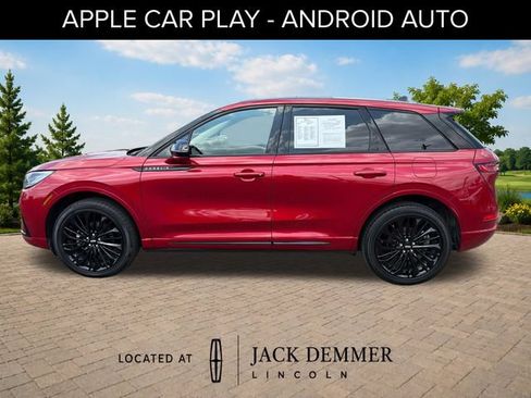 Used 2024 Lincoln Corsair AWD w/ Equipment Group 101A image 4