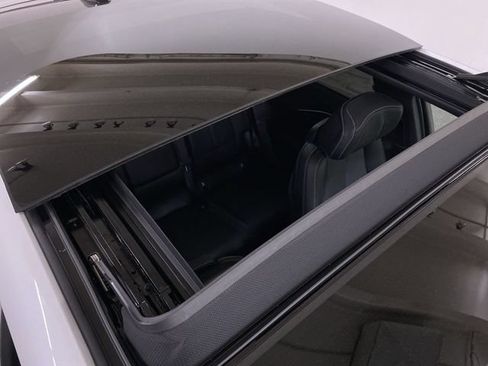 New 2025 Cadillac Lyriq Sport AWD/4WD image 27