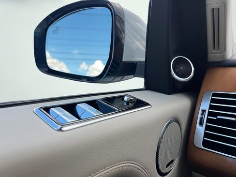 Used 2019 Land Rover Range Rover HSE image 49