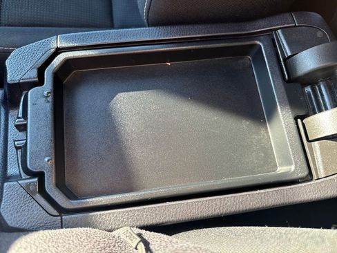 Used 2018 Toyota RAV4 XLE image 26