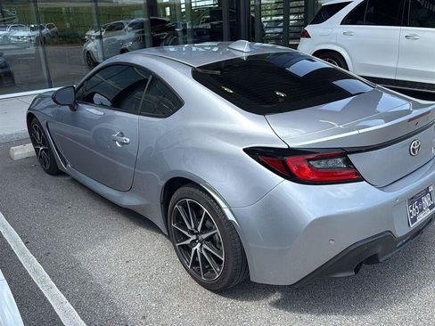 Used 2024 Toyota GR86 RWD image 4