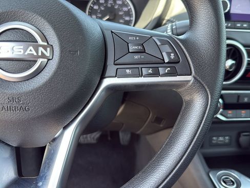 Used 2025 Nissan Sentra SV FWD image 15