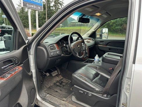 Used 2010 Chevrolet Silverado 3500 LTZ w/ LTZ Plus Package image 5