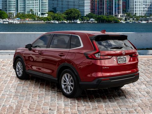 Certified 2024 Honda CR-V EX image 7