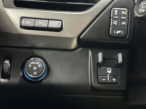 Used 2017 Chevrolet Tahoe Premier RWD image 19