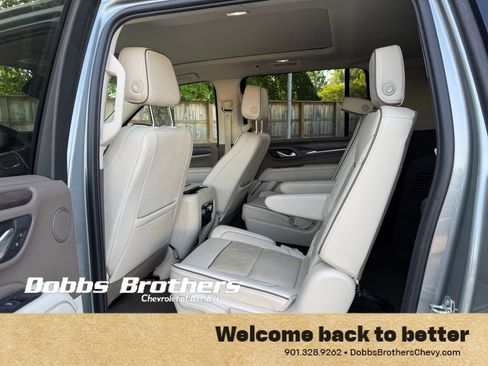 Used 2023 GMC Yukon XL Denali AWD/4WD image 15