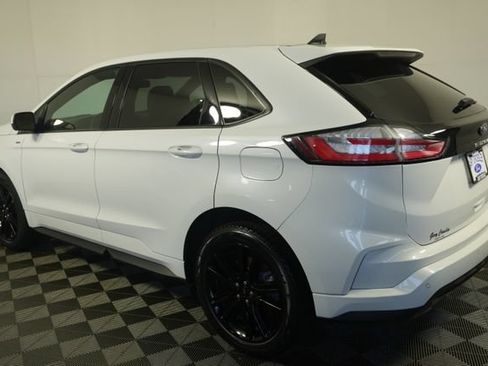 Used 2022 Ford Edge ST-Line AWD/4WD image 5