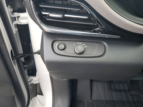 New 2026 Buick Envista Avenir image 28