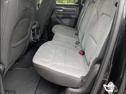 Used 2019 RAM 1500 Big Horn AWD/4WD image 14