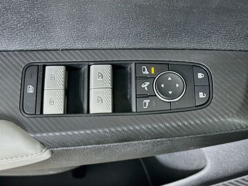 Used 2025 Mitsubishi Outlander SE AWD/4WD image 15