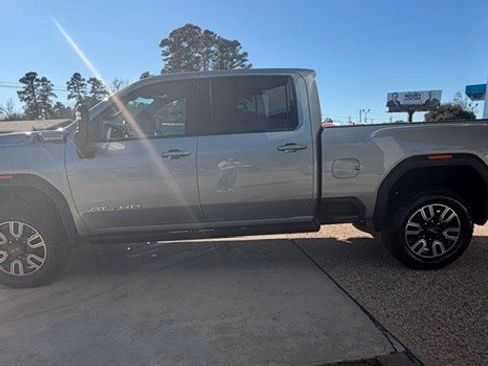 Certified 2024 GMC Sierra 2500 AT4 w/ AT4 Preferred Package image 4