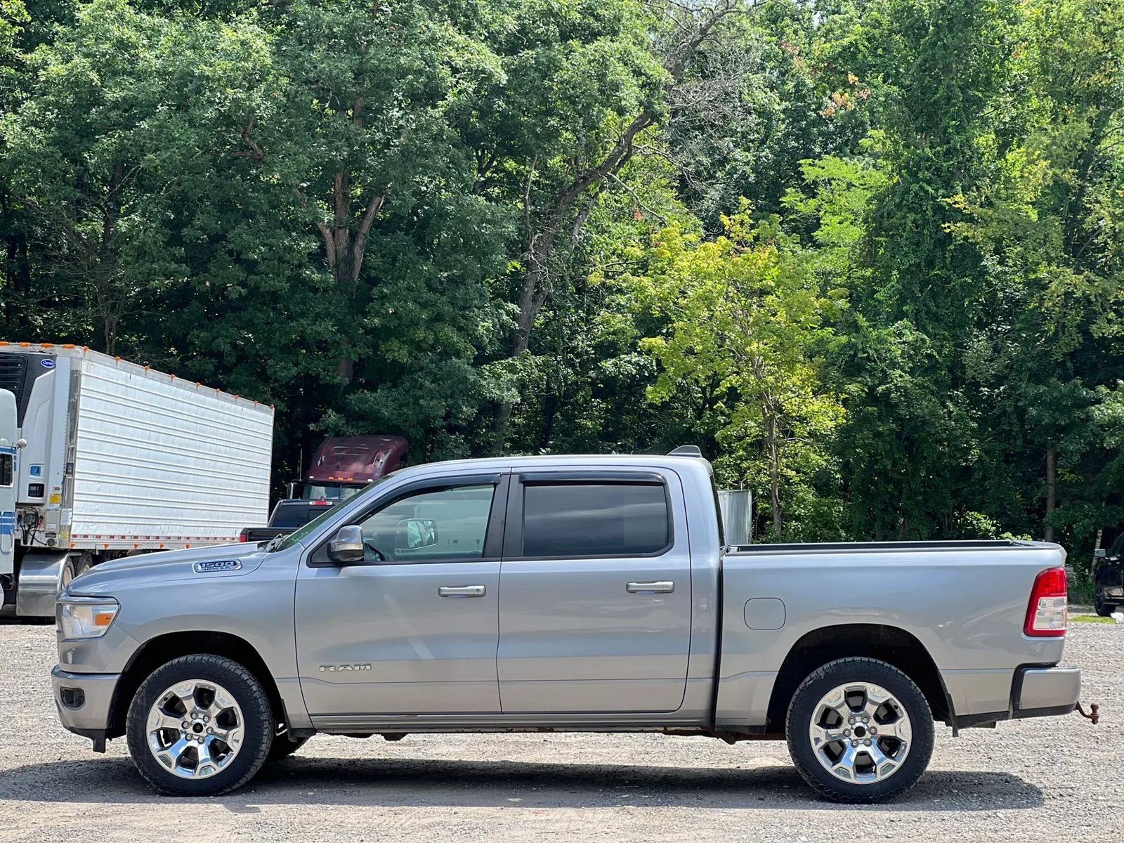 Used 2019 RAM 1500 Big Horn AWD/4WD image 3