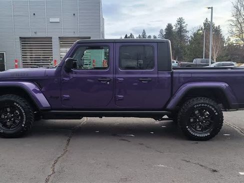 New 2026 Jeep Gladiator Sport image 5