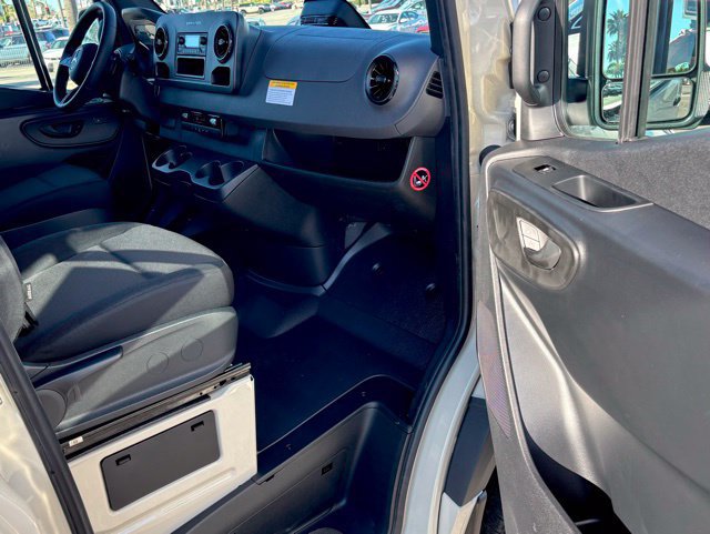 Used 2026 Mercedes-Benz Sprinter 2500 image 22