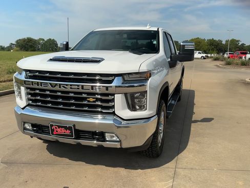 Used 2022 Chevrolet Silverado 2500 LTZ w/ LTZ Convenience Package image 4