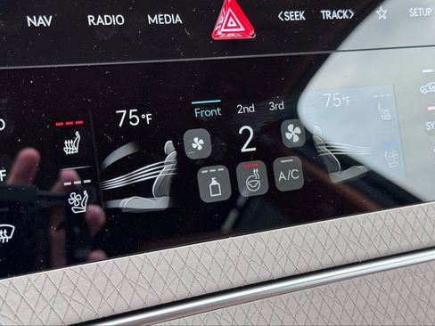 New 2026 Genesis GV80 3.5T Prestige image 40