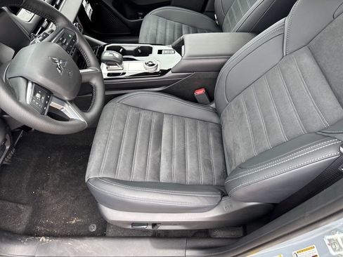 New 2026 Mitsubishi Outlander AWD image 24