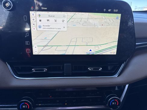 Certified 2025 Chevrolet Equinox ACTIV w/ Safety and Technology Package image 18