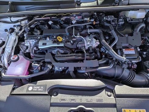 New 2026 Toyota Prius Plug-In Hybrid FWD image 15