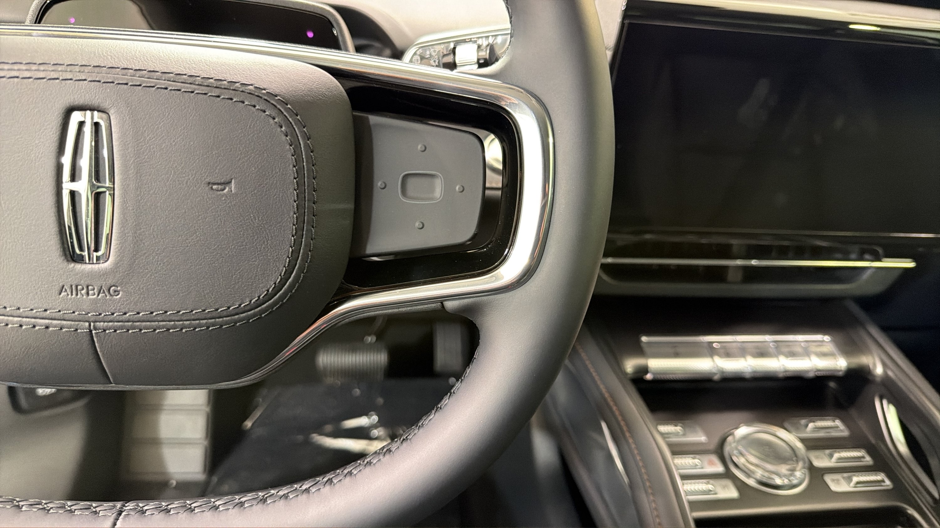 New 2026 Lincoln Nautilus Premier AWD/4WD image 14