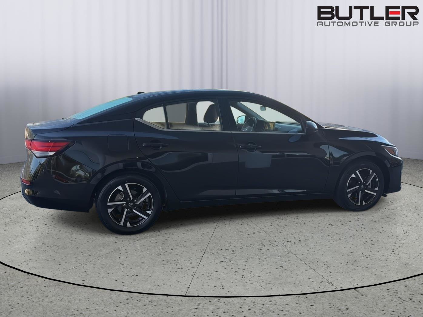 Used 2025 Nissan Sentra SV FWD image 7
