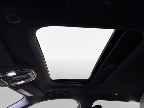 Used 2023 Jeep Grand Cherokee L Laredo image 23