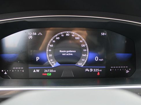 Certified 2024 Volkswagen Tiguan SE w/ Panoramic Sunroof Package AWD/4WD image 14
