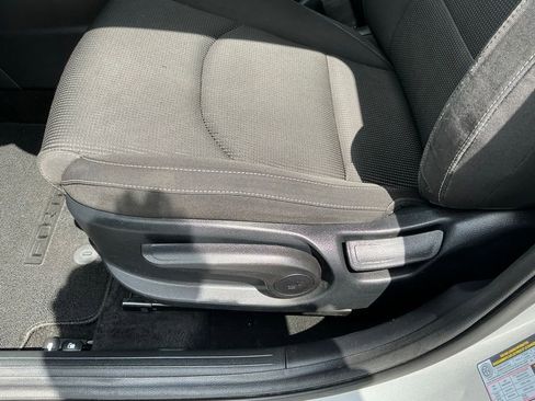 Used 2019 Kia Forte LXS FWD image 13