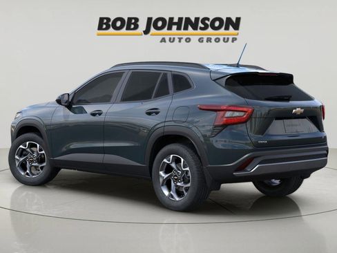 New 2026 Chevrolet Trax LT w/ Driver Confidence Package image 3