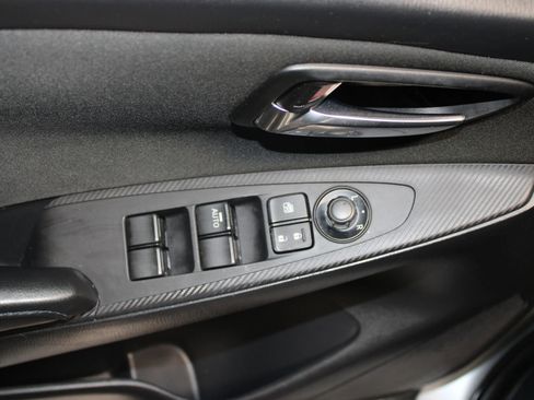 Used 2017 Toyota Yaris iA image 10