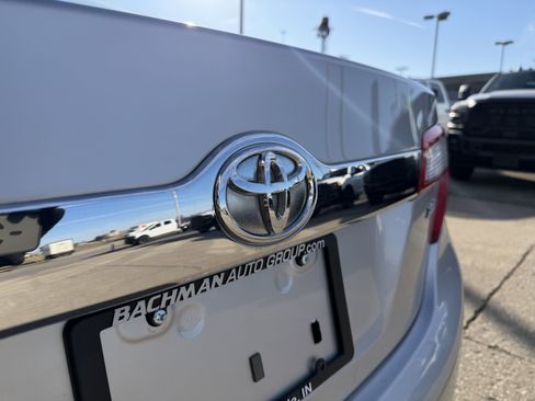 Used 2012 Toyota Camry XLE image 8