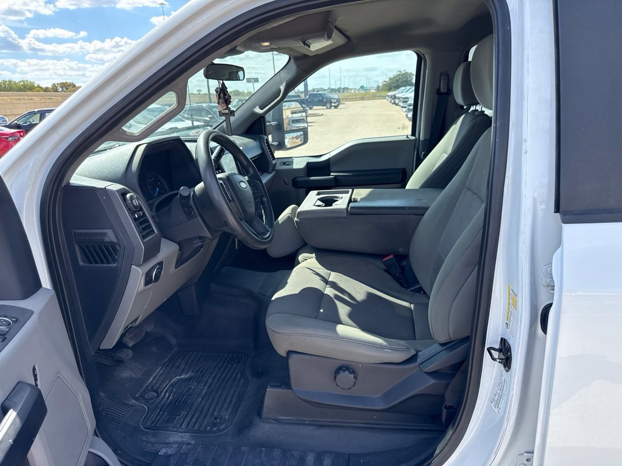 Used 2022 Ford F250 XL w/ Power Equipment Group AWD/4WD image 19