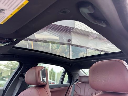 Used 2024 BMW 760i xDrive w/ Premium Package 2 image 67