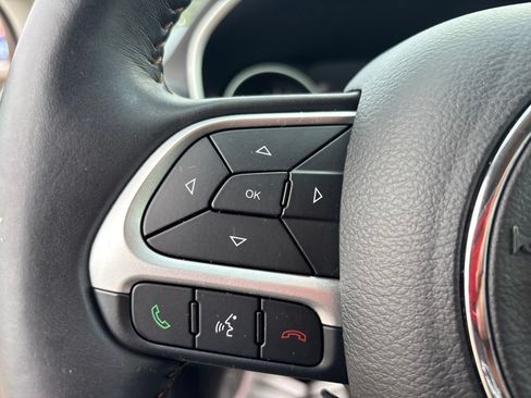 Used 2017 Jeep Compass Latitude w/ Popular Equipment Group AWD/4WD image 21