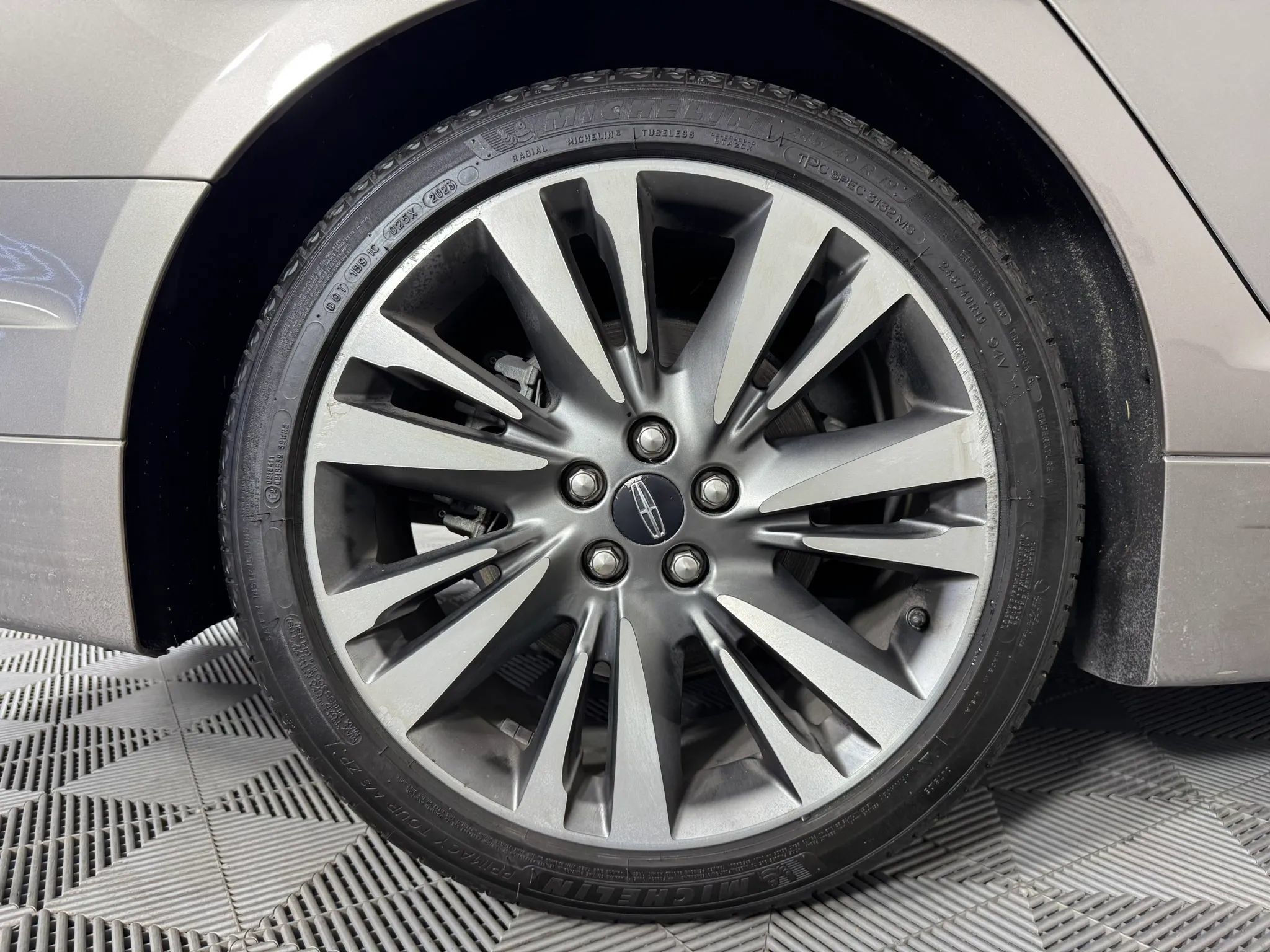 Used 2020 Lincoln MKZ Reserve FWD image 51